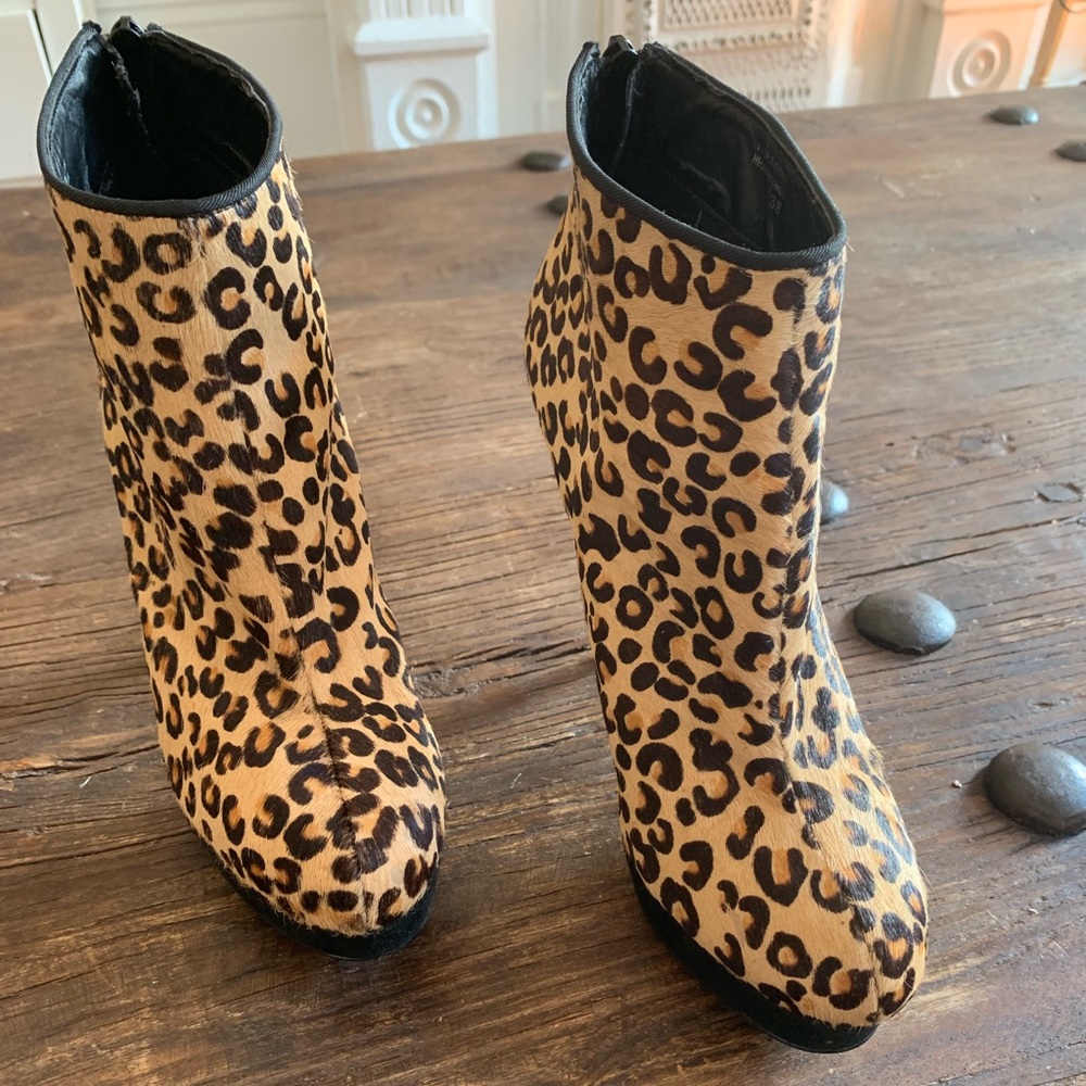 Aldo leopard Stiletto leopard ankle boots